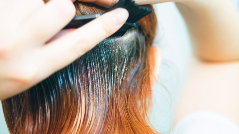 Przesuszone włosy – powody i sposoby na skuteczne zapobieganie